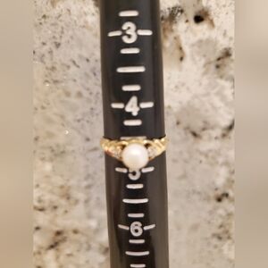 Dainty Gold Heart Ring with Pearl And Diamond Accents